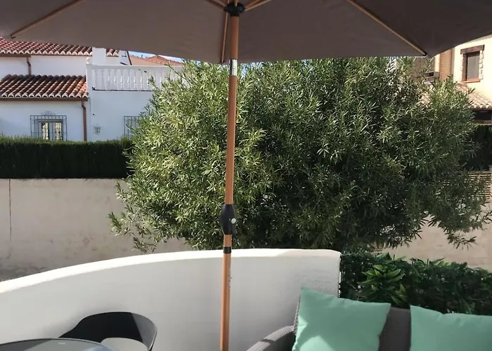 Moderno Estudio En Bonita Urbanizacion * דניה